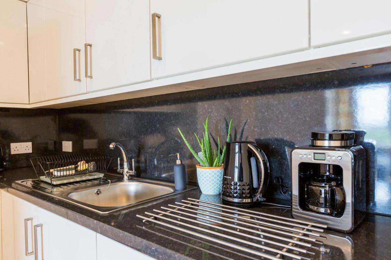 Panorama Apartments By Mesh Accommodation Short & Long Term Lets Ashford For Contractors Or Corporate Stays Exteriér fotografie