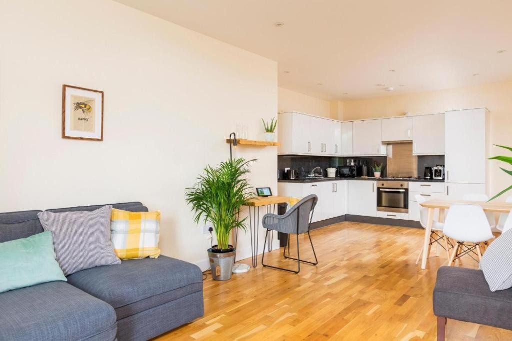 Panorama Apartments By Mesh Accommodation Short & Long Term Lets Ashford For Contractors Or Corporate Stays Exteriér fotografie